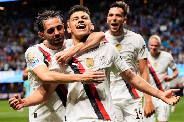 CLAUDIO ECHEVERRI SE LUCIÓ EN EL 6-0 DE MANCHESTER CITY SOBRE AL AIN